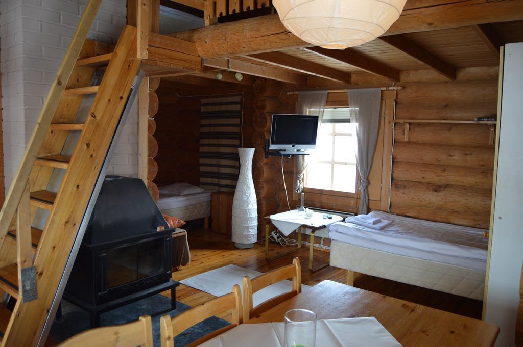 Peurasuvanto Moekit & Camping Exteriör bild